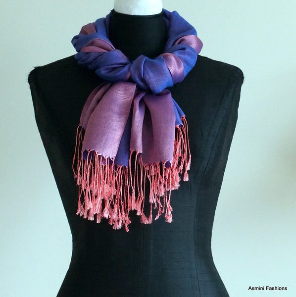 The Twist – How to Tie a Scarf